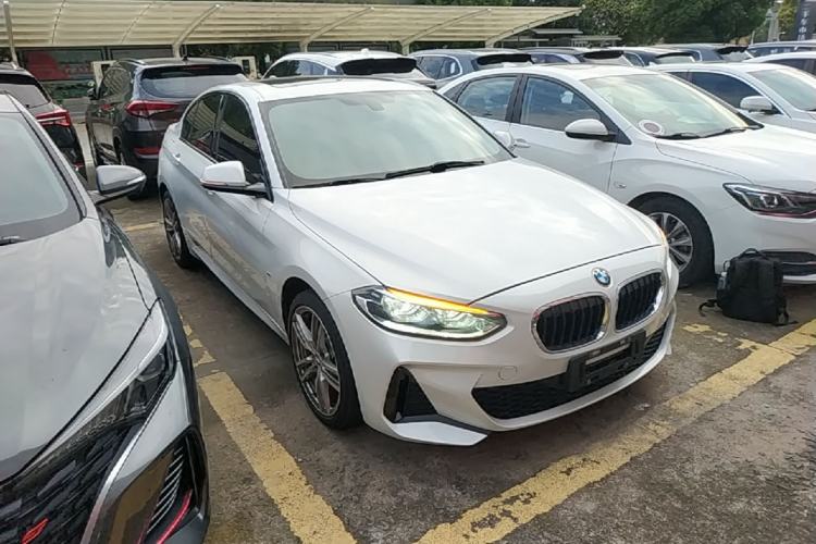 Used BMW 1 Series 2019 120i Leading Model M Sport Package Front Right 45 Deg