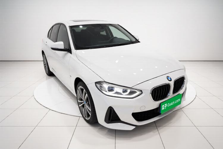 Used BMW 1 Series 2019 120i Leading Model M Sport Package Front Right 45 Deg