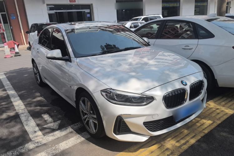 Used BMW 1 Series 2019 120i Leading Model M Sport Package Front Right 45 Deg
