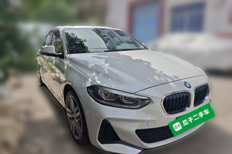 Used BMW 1 Series 2019 120i Leading Model M Sport Package Front Right 45 Deg
