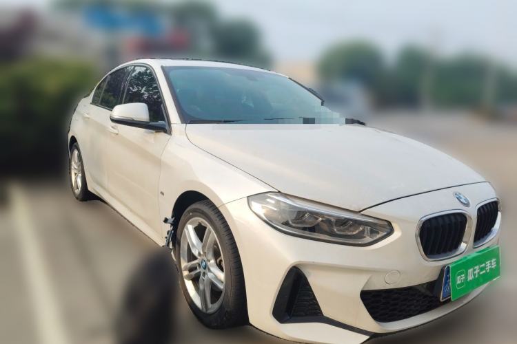 Used BMW 1 Series 2019 118i M Sport Package Front Right 45 Deg