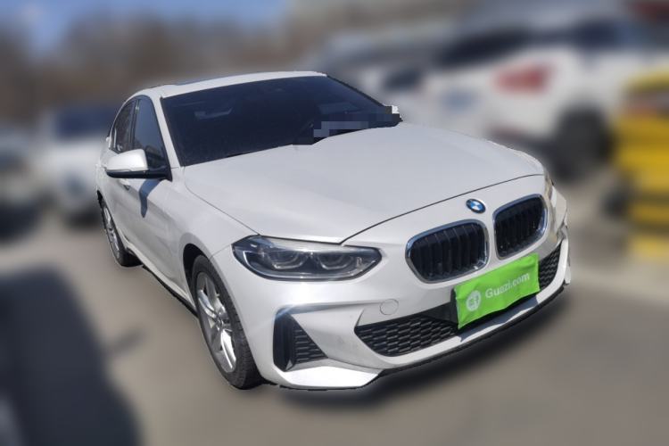 Used BMW 1 Series 2019 118i M Sport Package Front Right 45 Deg