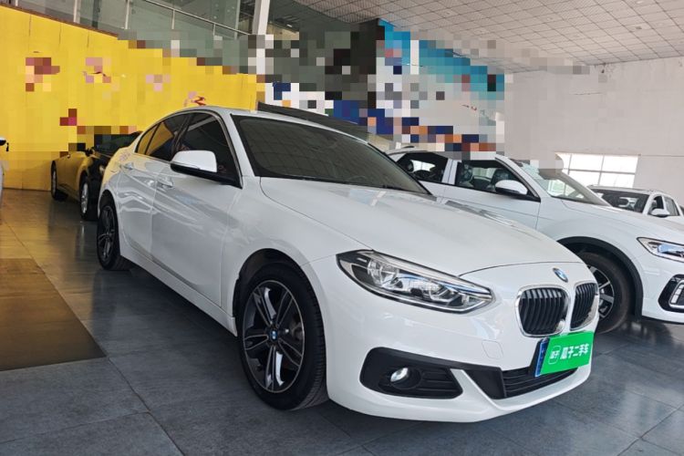 Used BMW 1 Series 2019 118i Fashion Model Front Right 45 Deg