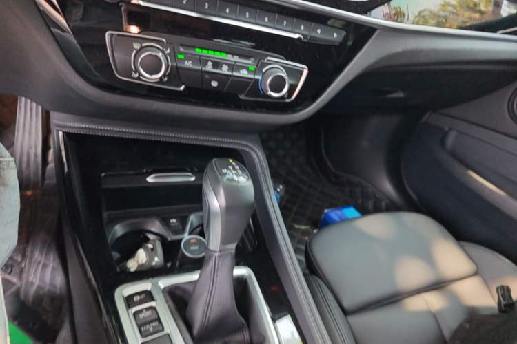 Used BMW 1 Series 2019 120i Leading Model M Sport Package Gear Lever