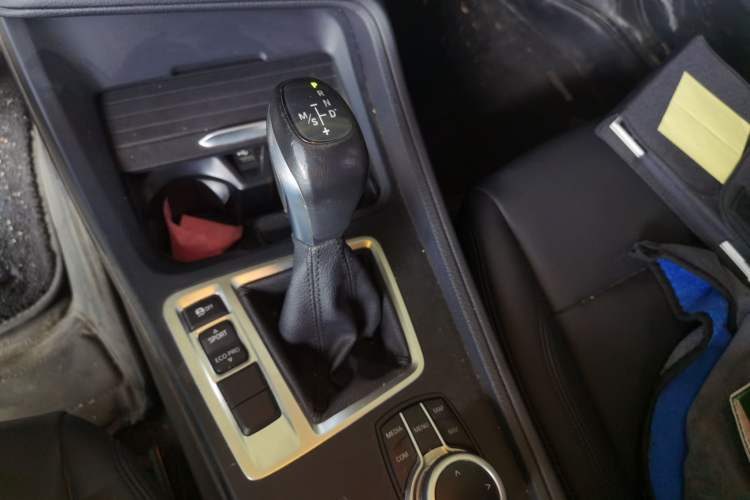 Used BMW 1 Series 2019 118i Fashion Model Gear Lever