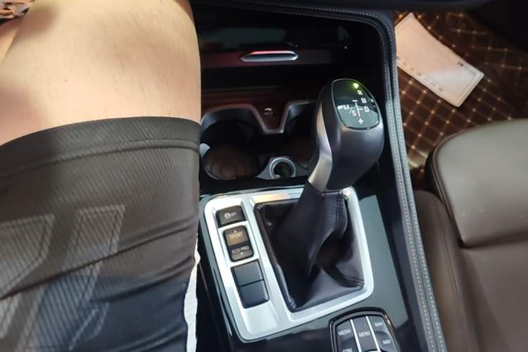 Used BMW 1 Series 2019 120i Leading Model M Sport Package Gear Lever