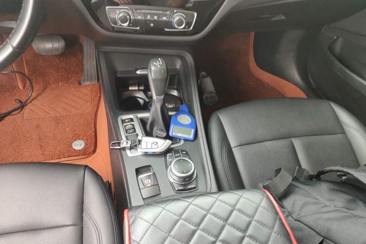 Used BMW 1 Series 2019 118i Fashion Model Gear Lever