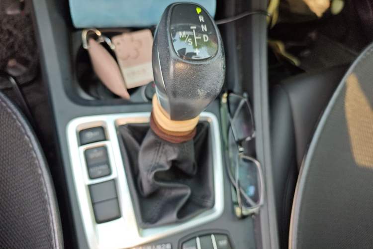 Used BMW 1 Series 2019 118i Fashion Model Gear Lever