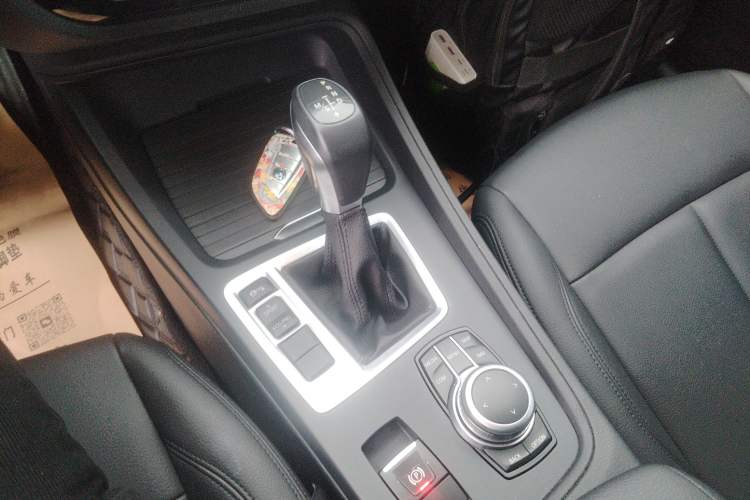Used BMW 1 Series 2019 118i Fashion Model Gear Lever