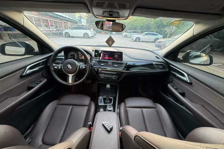Used BMW 1 Series 2019 118i M Sport Package Interior 1