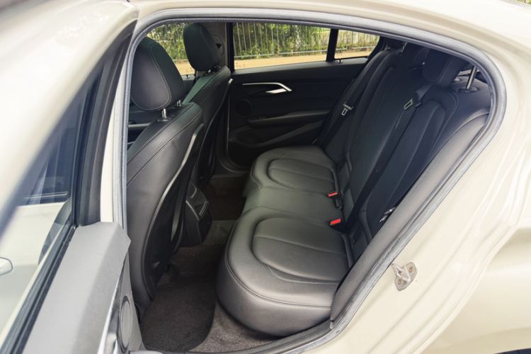 Used BMW 1 Series 2019 118i M Sport Package Interior 11