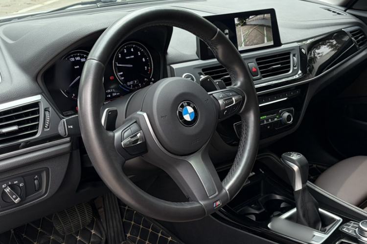 Used BMW 1 Series 2019 120i Leading Model M Sport Package Interior 2