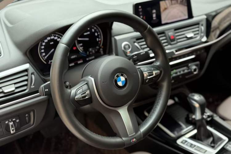 Used BMW 1 Series 2019 118i M Sport Package Interior 2