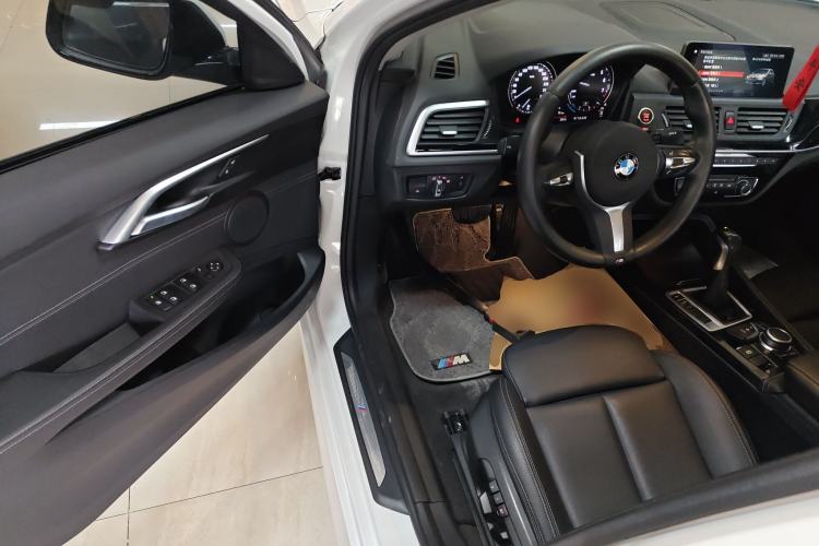 Used BMW 1 Series 2019 118i M Sport Package Interior 3