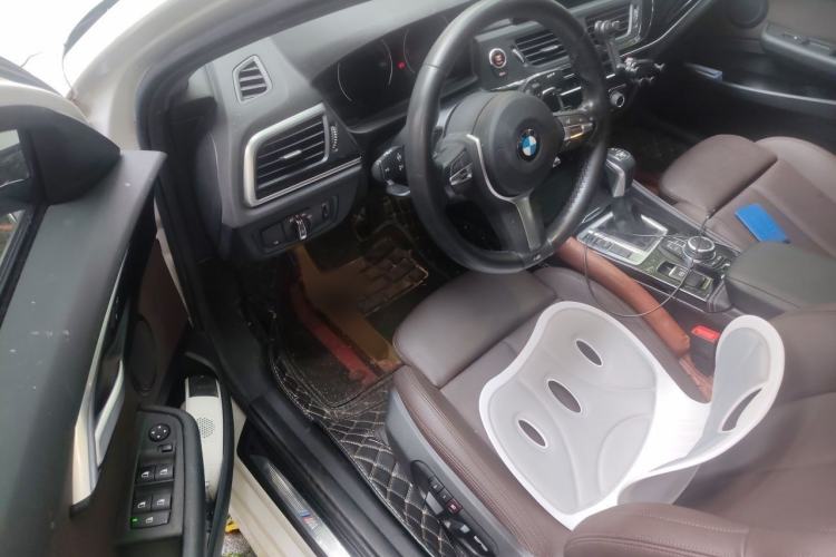 Used BMW 1 Series 2019 120i Leading Model M Sport Package Interior 3