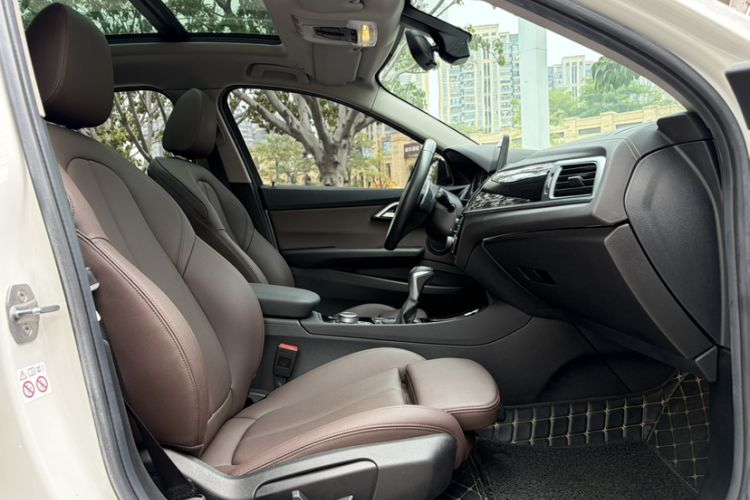 Used BMW 1 Series 2019 120i Leading Model M Sport Package Interior 7