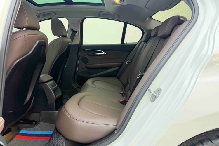 Used BMW 1 Series 2019 118i M Sport Package Interior 7