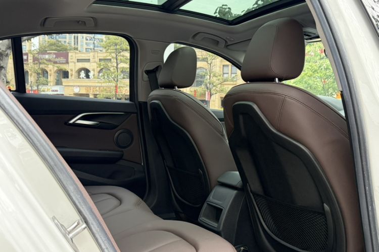 Used BMW 1 Series 2019 120i Leading Model M Sport Package Interior 8