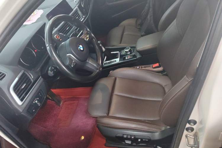Used BMW 1 Series 2019 118i M Sport Package Left Front Seat