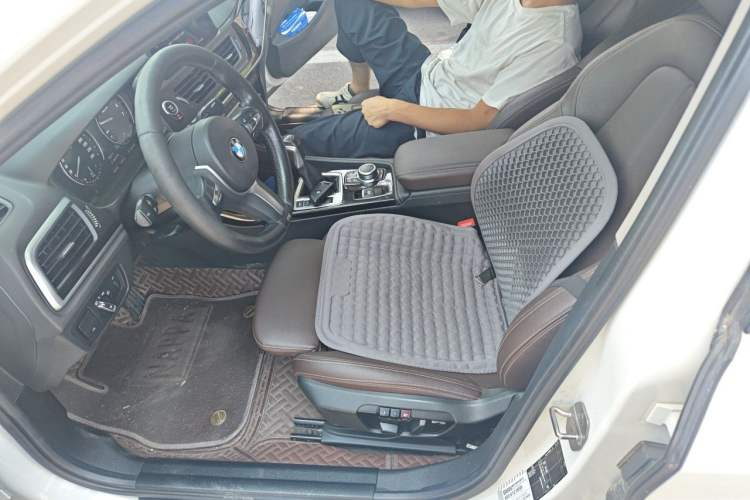 Used BMW 1 Series 2019 118i M Sport Package Left Front Seat