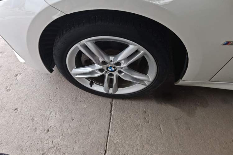 Used BMW 1 Series 2019 118i M Sport Package Left Front Wheel Hub