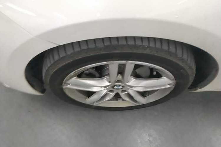Used BMW 1 Series 2019 118i M Sport Package Left Front Wheel Hub