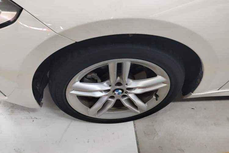 Used BMW 1 Series 2019 118i M Sport Package Left Front Wheel Hub