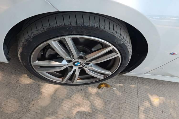 Used BMW 1 Series 2019 120i Leading Model M Sport Package Left Front Wheel Hub