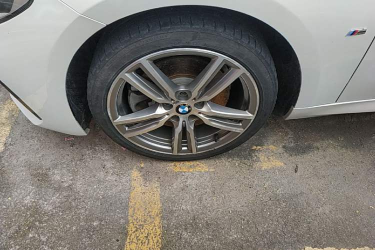 Used BMW 1 Series 2019 120i Leading Model M Sport Package Left Front Wheel Hub