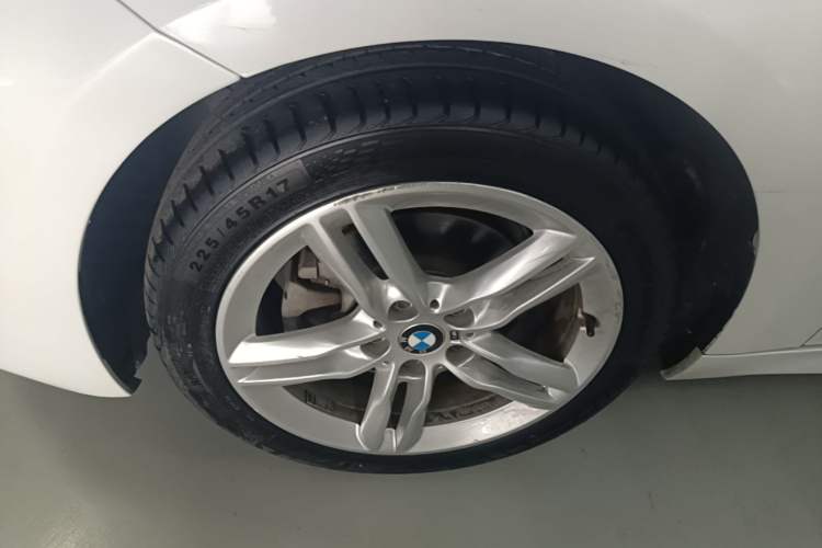 Used BMW 1 Series 2019 118i M Sport Package Left Front Wheel Hub