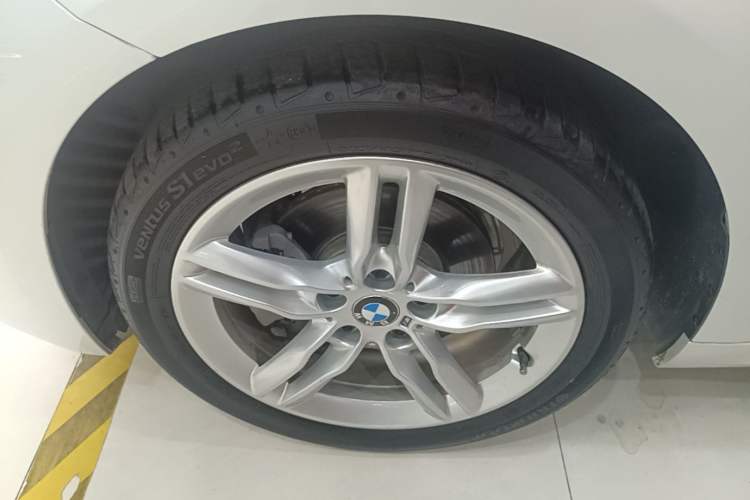 Used BMW 1 Series 2019 118i M Sport Package Left Front Wheel Hub