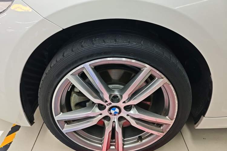 Used BMW 1 Series 2019 120i Leading Model M Sport Package Left Front Wheel Hub