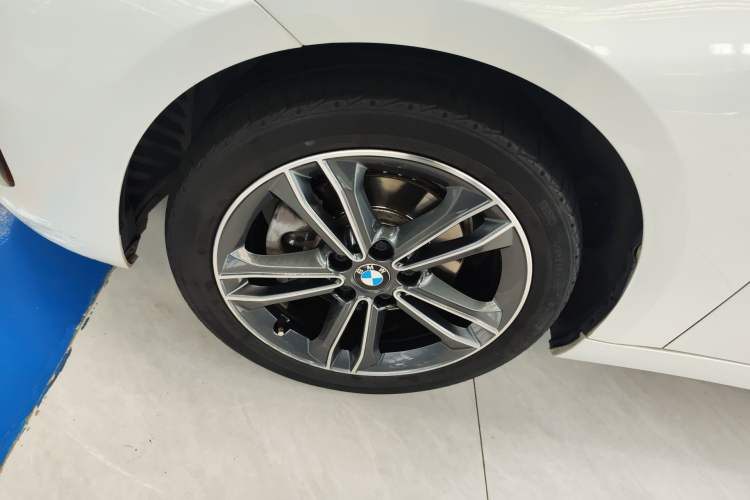 Used BMW 1 Series 2019 118i Fashion Model Left Front Wheel Hub