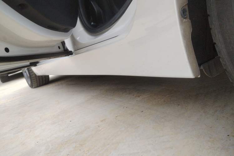 Used BMW 1 Series 2019 118i Fashion Model Left Side Sill