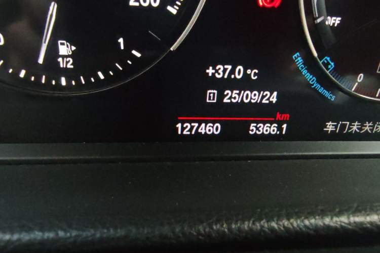 Used BMW 1 Series 2019 118i M Sport Package Odometer Close Up