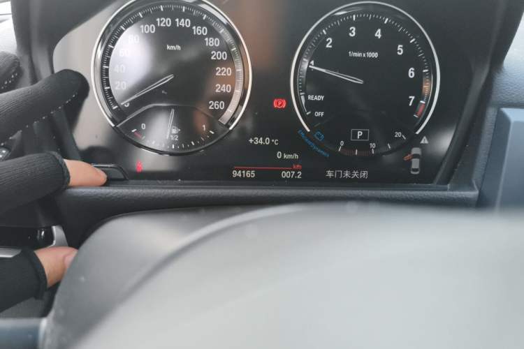 Used BMW 1 Series 2019 118i M Sport Package Odometer Close Up