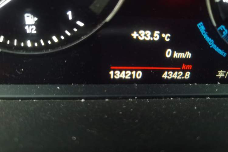 Used BMW 1 Series 2019 118i M Sport Package Odometer Close Up