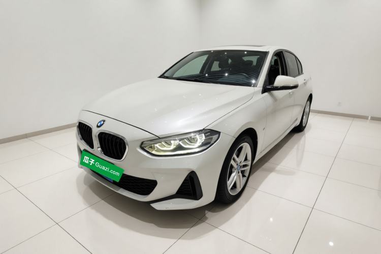 Używany BMW 1 Series 2019 118i M Sport Package Guazi used car, China used car export, Used car for sale, Used cars, Cheapest cars for sale