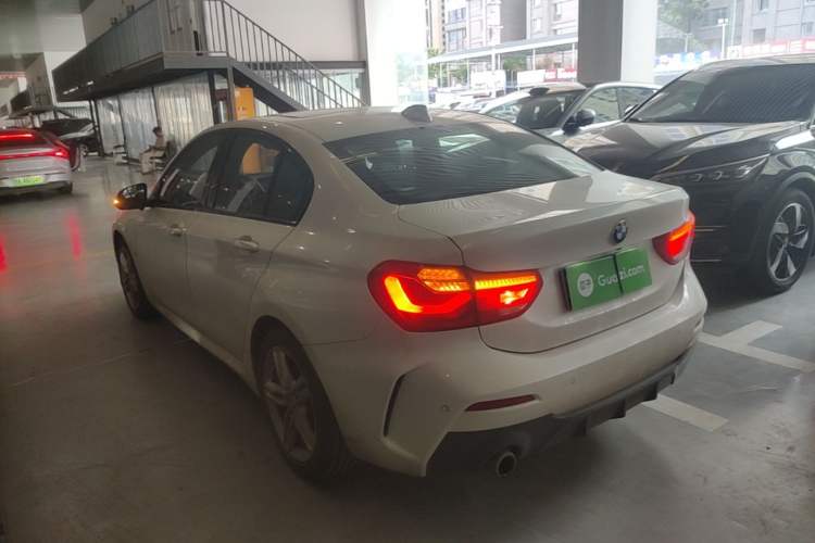 Used BMW 1 Series 2019 118i M Sport Package Rear Left 45 Deg