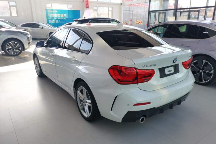 Used BMW 1 Series 2019 118i M Sport Package Rear Left 45 Deg