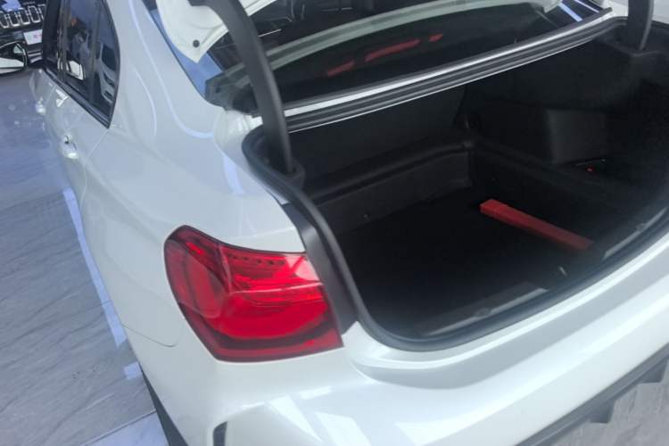 Used BMW 1 Series 2019 118i M Sport Package Rear Left 45 Deg