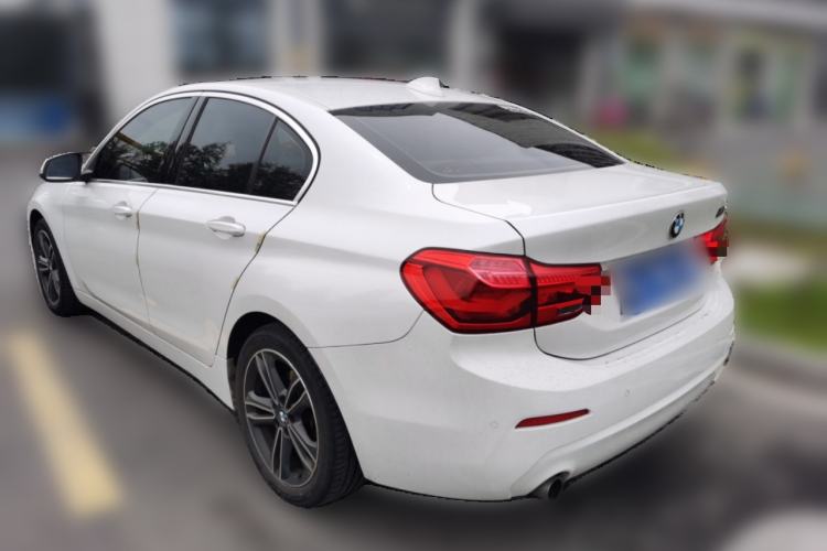 Used BMW 1 Series 2019 118i Fashion Model Rear Left 45 Deg