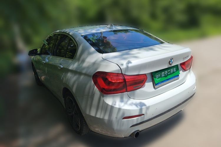 Used BMW 1 Series 2019 118i Fashion Model Rear Left 45 Deg
