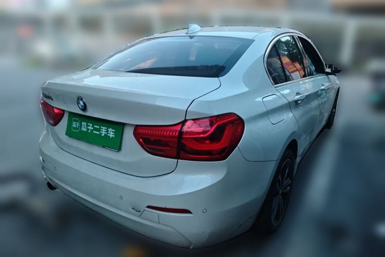 Used BMW 1 Series 2019 118i Fashion Model Rear Right 45 Deg
