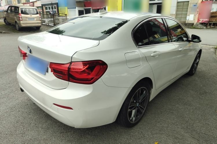 Used BMW 1 Series 2019 118i Fashion Model Rear Right 45 Deg
