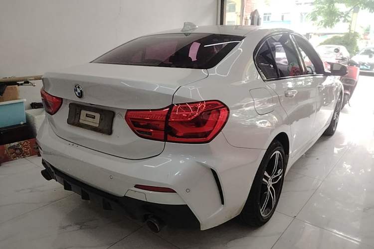 Used BMW 1 Series 2019 118i M Sport Package Rear Right 45 Deg