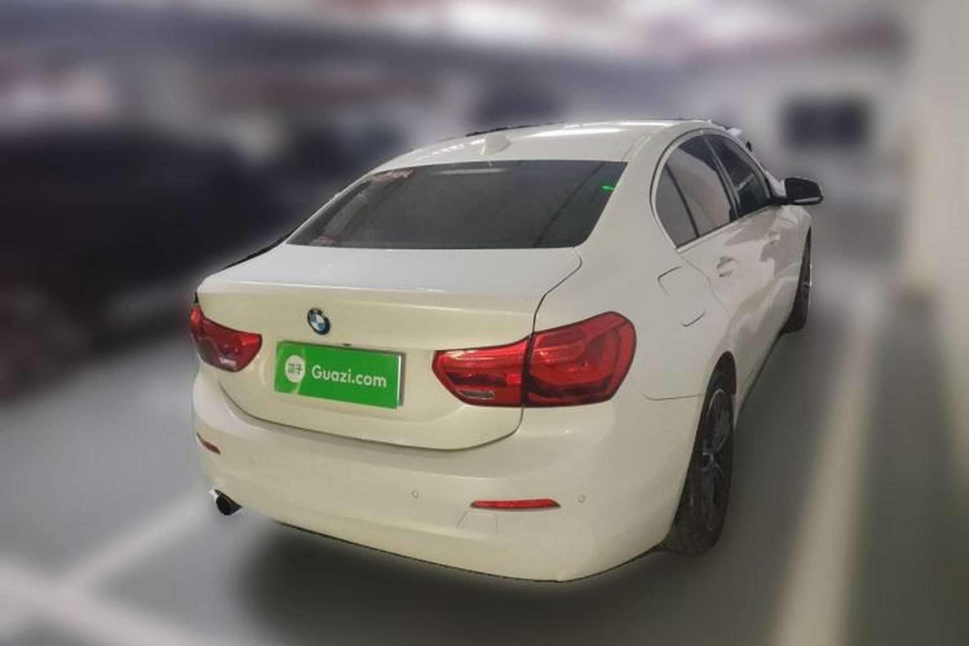 Used BMW 1 Series 2019 118i Fashion Model Rear Right 45 Deg