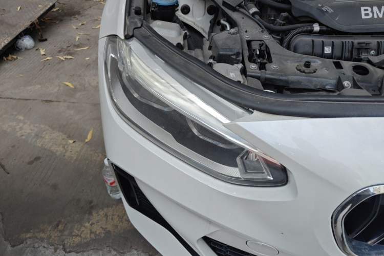 Used BMW 1 Series 2019 120i M Sport Package Right Front Headlight