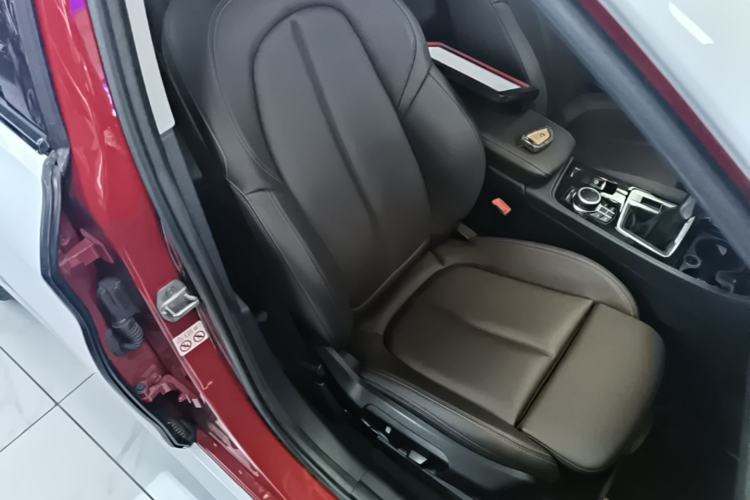 Used BMW 1 Series 2019 118i M Sport Package Right Front Seat