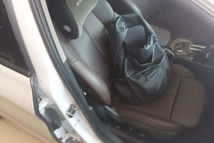 Used BMW 1 Series 2019 118i M Sport Package Right Front Seat